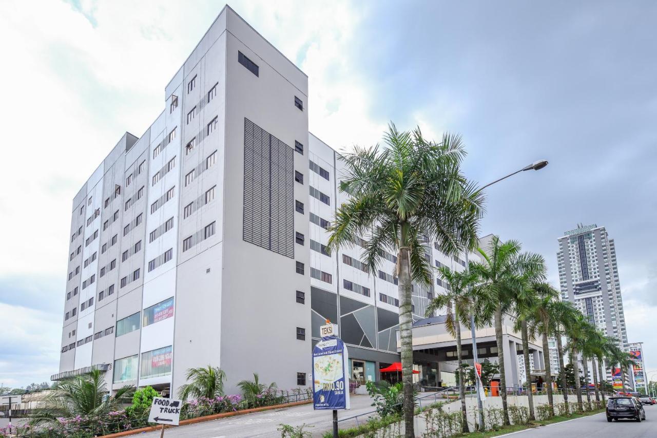 Oyo Capital O 89357 Unicorn Hotel Seri Kembangan Exterior photo